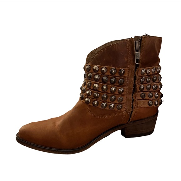 Steve by Steve Madden | Janne Studded Brown Ankle Boots size 7.5 - Picture 3 of 12